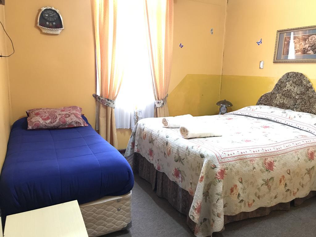 Hostal Torres Del Paine Punta Arenas Exterior photo