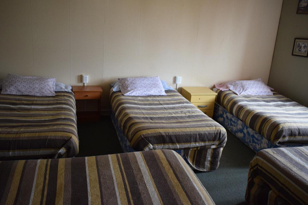 Hostal Torres Del Paine Punta Arenas Exterior photo